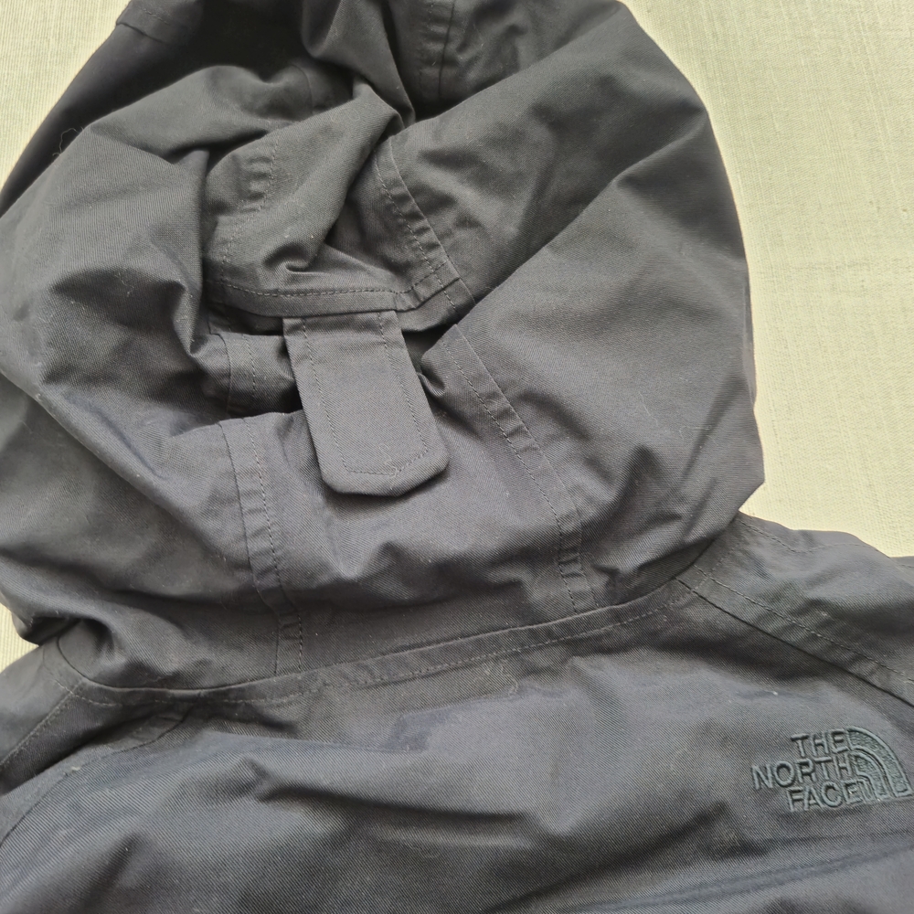 The North Face Women's Dark Gray Hooded Coat, Ski Jacket - Picture 4 of 13